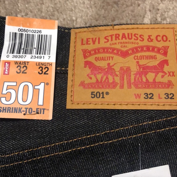 NWT- Men’s Levi’s 32x32 - Picture 4 of 4